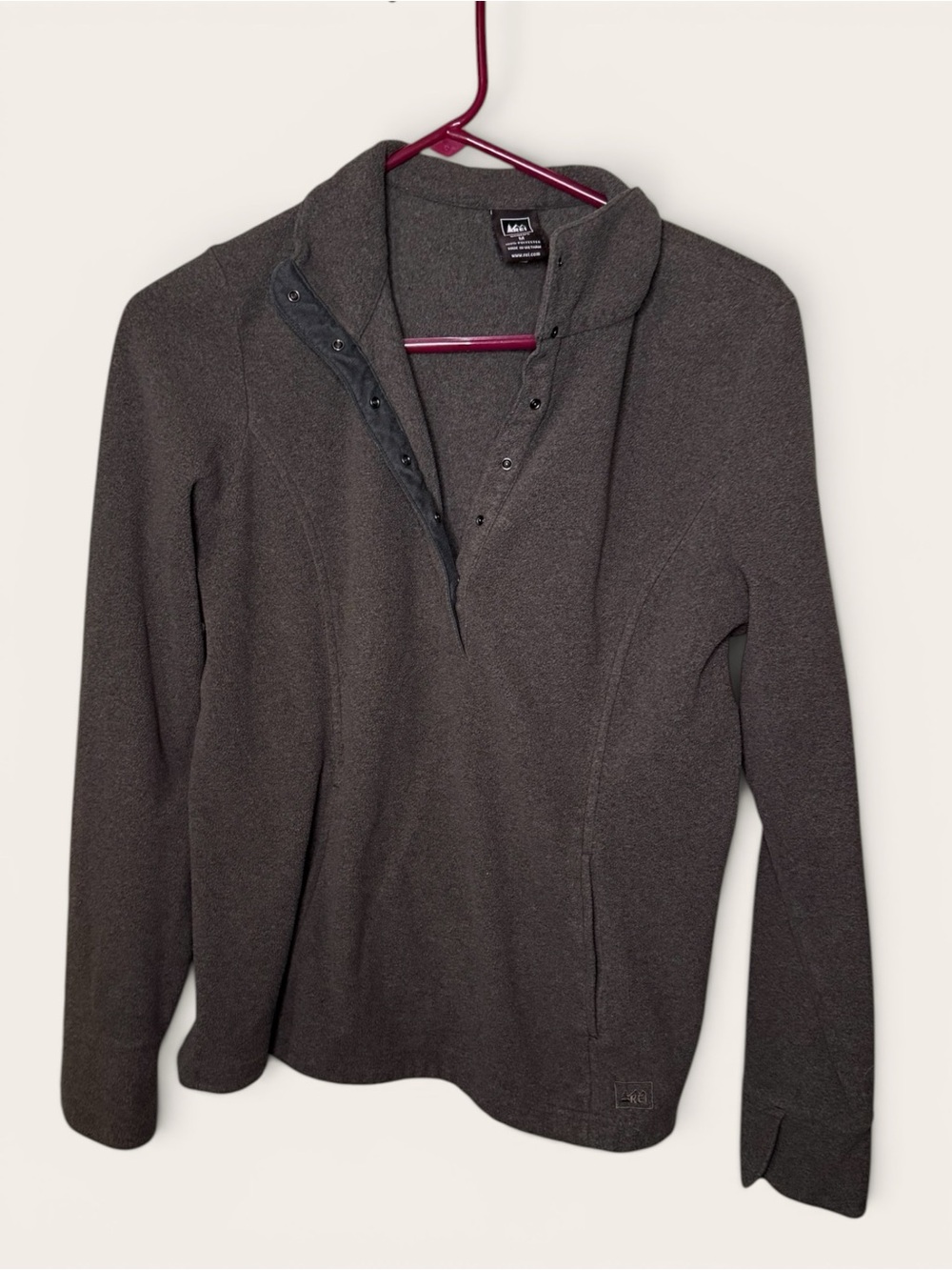 REI Women's Gray Fleece Pullover with Pink Zipper Accents